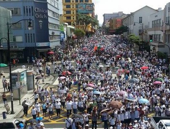 Aborto, in migliaia alla Marcia per la Vita in Costa Rica 1