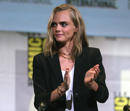 Cara Delevingne, tradita dagli uomini, si descrive come “gender fluid” 1