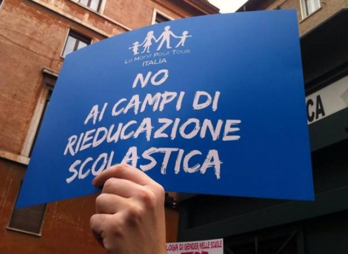 no ai campi di rieducazione scolastica_ no gender a scuola