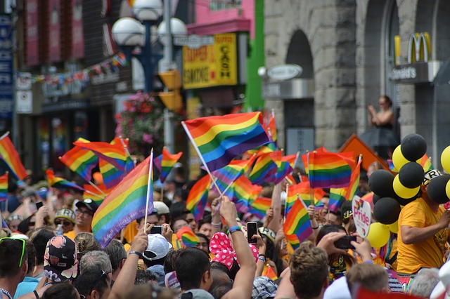 A Luglio “Pride statico” a Bari. Due pesi e due misure rispetto alle autorizzazioni per sagre e processioni 1