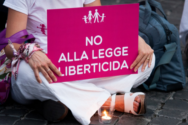 Omofobia, Pro Vita & Famiglia: «#Restiamoliberi! Domani tutti in piazza, da Milano a Bologna fino a Palermo» 1