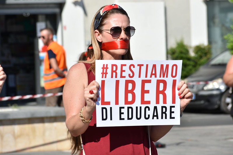 Il successo di #RestiamoLiberi. Oltre cento piazze mobilitate per dire NO al ddl Zan. E non finisce qui 1