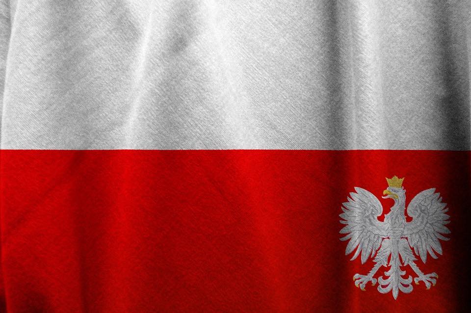 Bandiera della Polonia con stemma dell'aquila