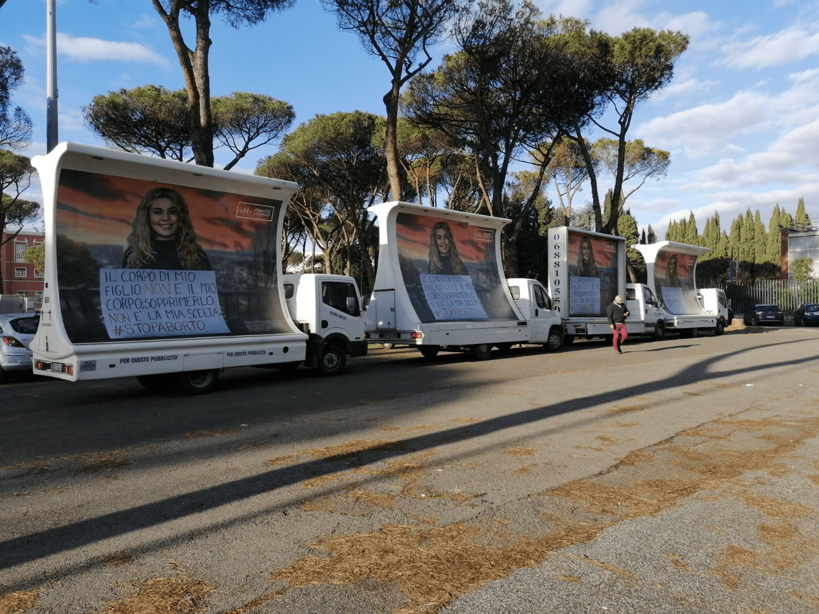 Manifesti choc aborto. Pro Vita & Famiglia: «Non prendiamo ordini dal Pd» 1