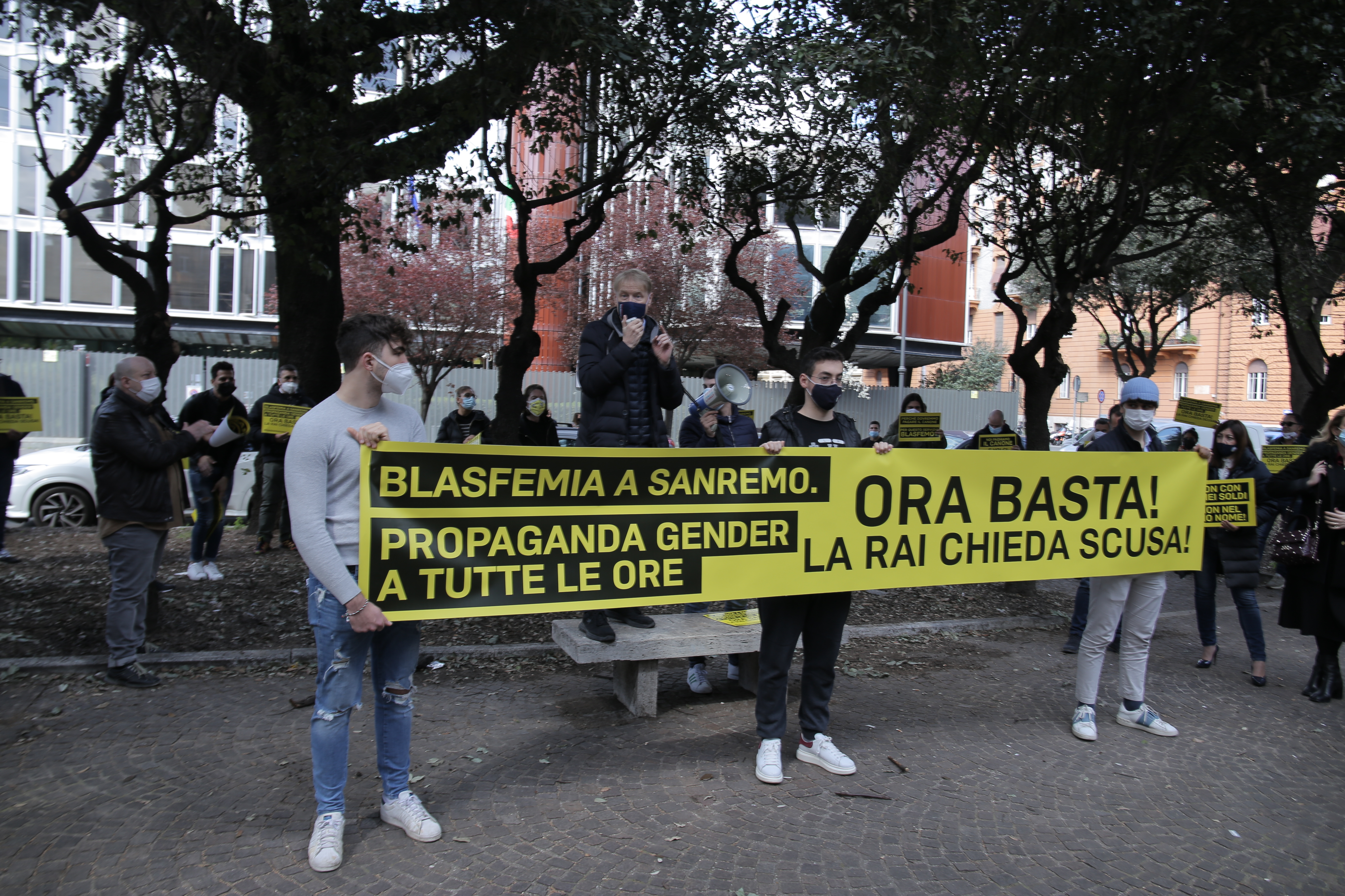 Flashmob davanti alla Rai. Un raro caso di manifestazione per la libertà 1