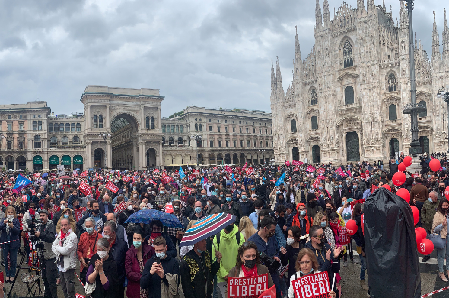 A Milano in migliaia in piazza per il NO al ddl Zan. Il resoconto della giornata 1