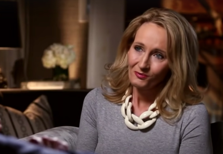 J.K. Rowling manda ancora in cortocircuito gender e progressisti 1
