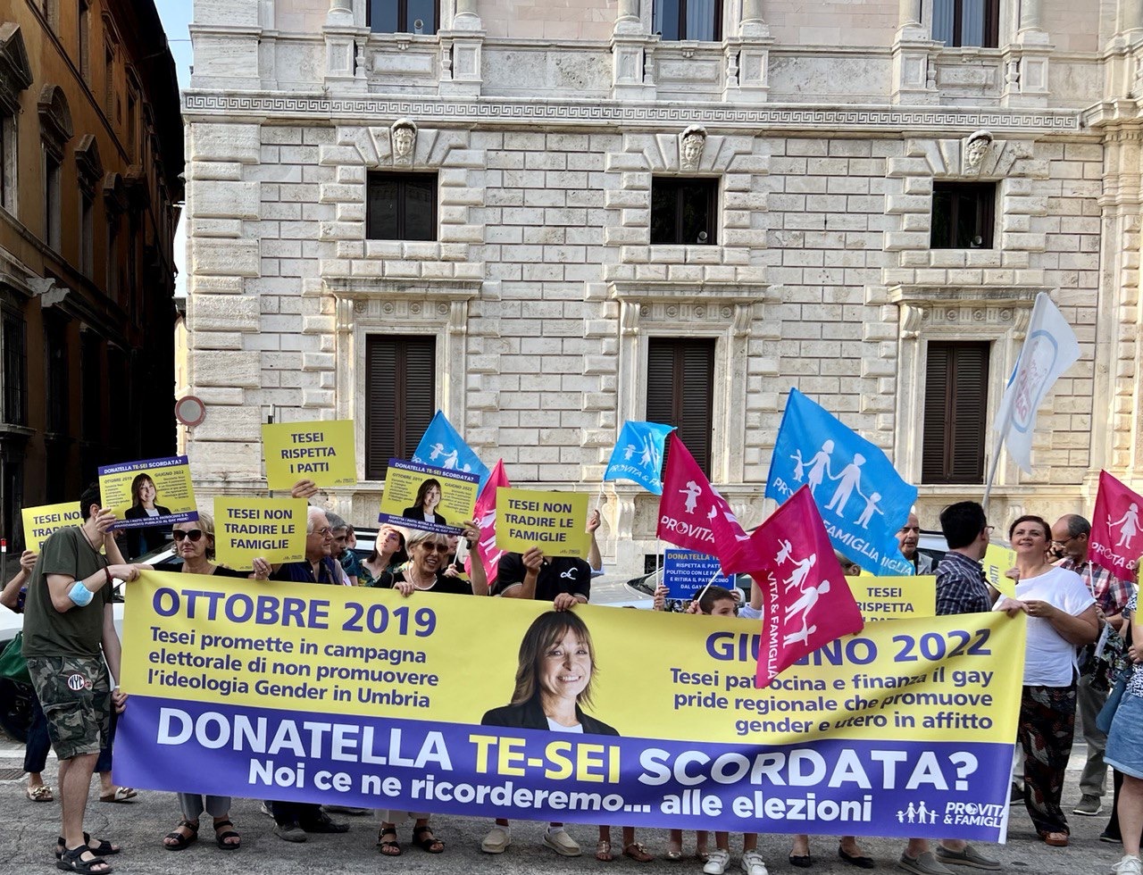 Umbria Pride. Pro Vita Famiglia: Ultima occasione per Tesei, ritiri patrocinio pro-utero in affitto 1