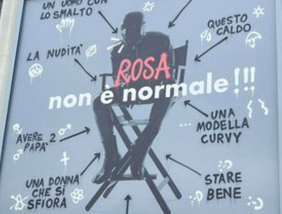 Il maxi cartello pro gender affisso a Milano e sotto gli occhi dei bambini 1
