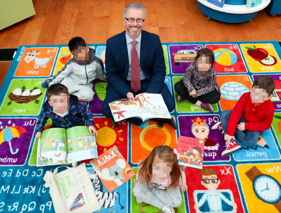 FLASH - Ministro irlandese choc: «Bambini delle elementari devono sapere cosa significare essere trans» 1