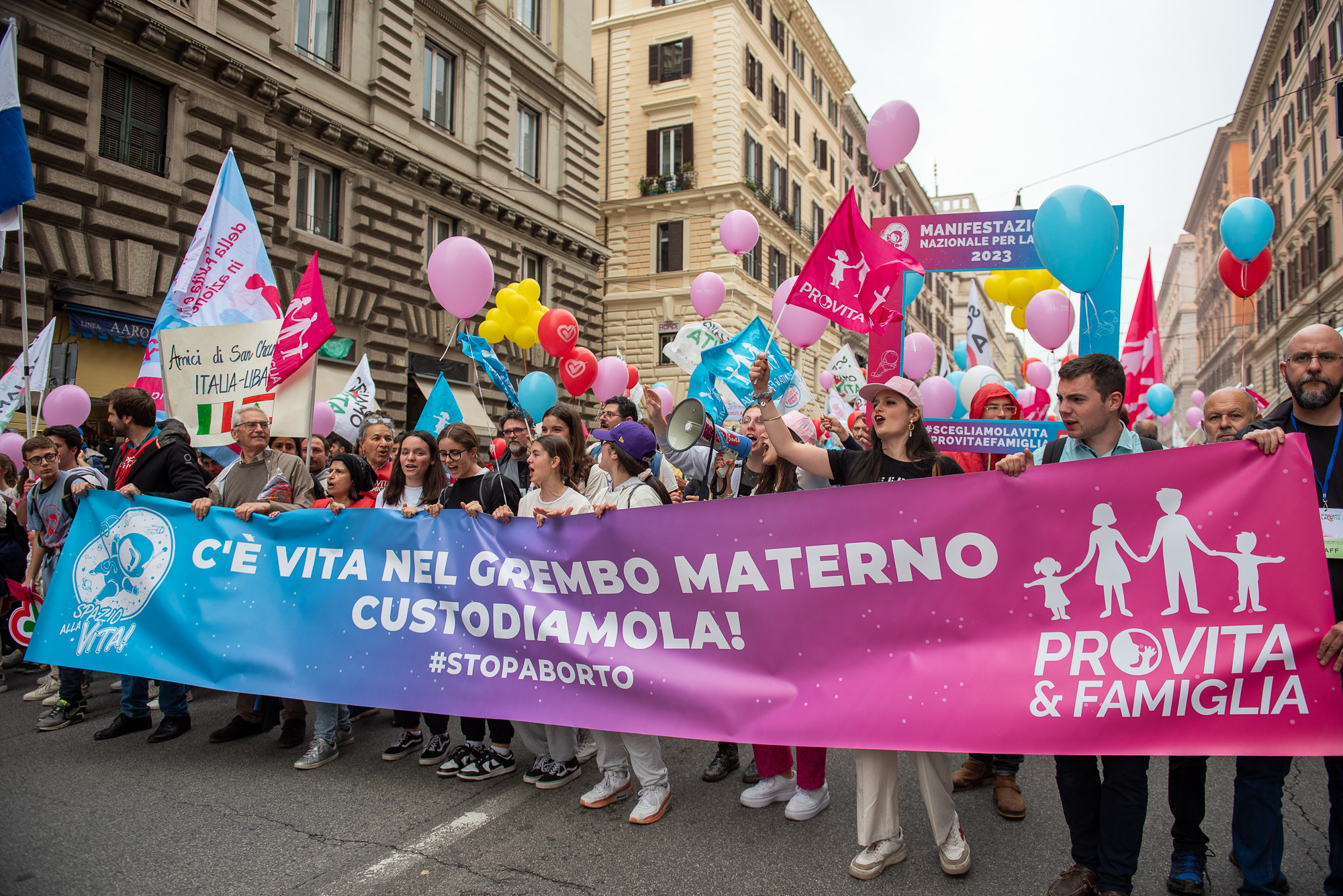 Manifestazione “Scegliamo la Vita”. Una festa gioiosa che ha lanciato un messaggio chiaro a tutto il Paese 1