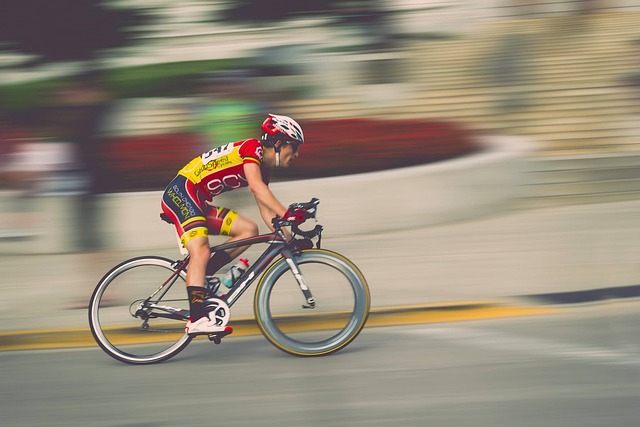 Federazione Mondiale Ciclismo esclude atleti trans da competizioni femminili e cita la scienza 1