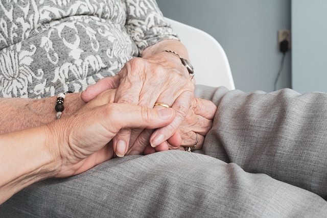 Emergenza caldo e solitudine per gli anziani. Cosa può fare il Governo e cosa possiamo fare noi 1