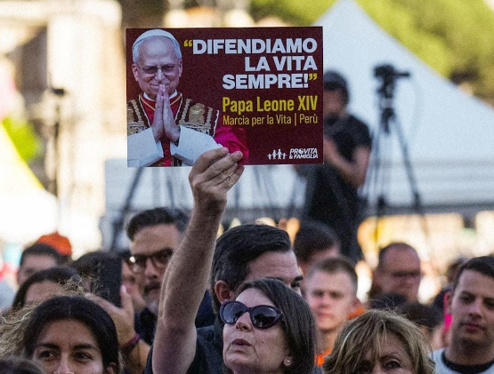 Roma. Il grido dei 10.000 in piazza per la Vita: «Papa Leone XIV è uno di noi» 1