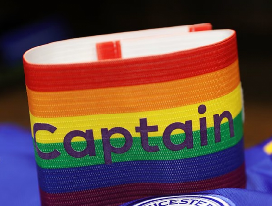 Calcio, la Premier League sulla strada del buon senso. Stop a simboli Lgbt, ma. . . 1