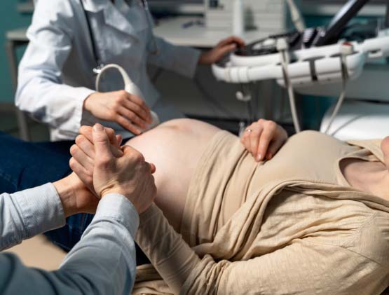 La proposta schock del PD che vuole assoldare le ostetriche per gli aborti 1