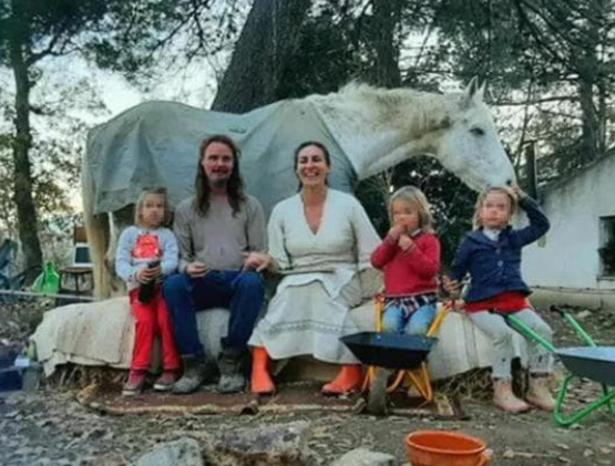 Famiglia del bosco. Malan (FdI) deposita interrogazione parlamentare e denuncia: «Normativa non rispettata» 1