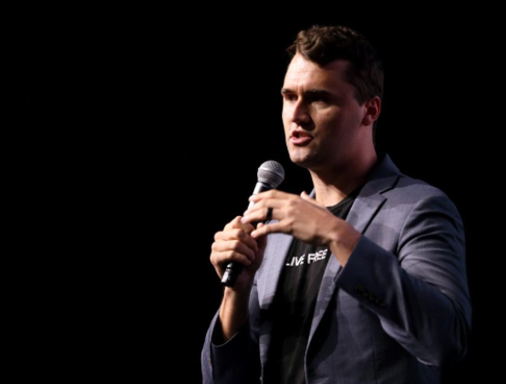 In Valle d'Aosta vogliono censurare anche la memoria di Charlie Kirk 1