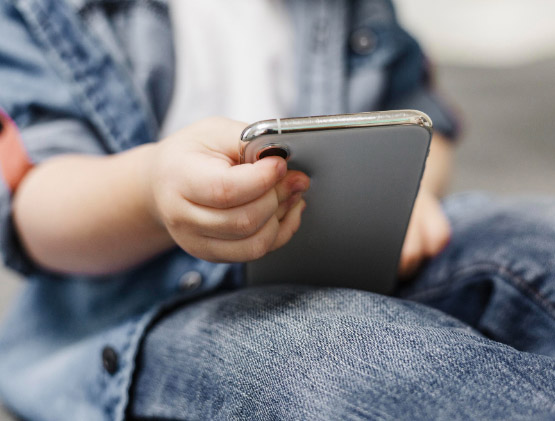 Svezzamento digitale. Cos’è e perché è così importante per la salute dei nostri figli 1