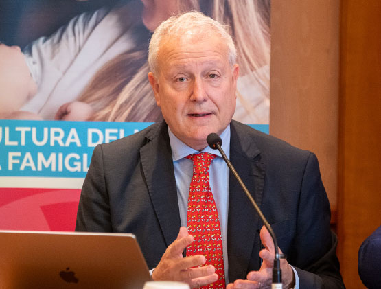 Crollo della natalità. L’economista Perali: «Investire su welfare, cultura pro life e senso di comunità» 1