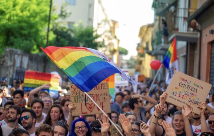 Perché la comunità Lgbt odia così tanto Pro Vita e cosa c’entra la guida gender dei pediatri 1