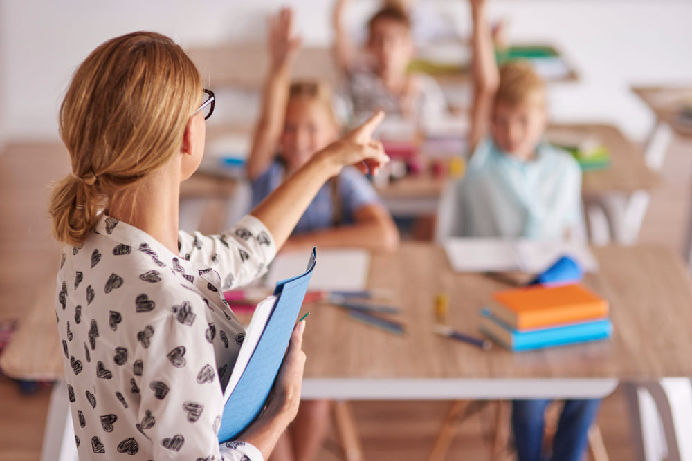 Consenso informato a scuola: attenzione ai criteri per scegliere gli esperti esterni 1