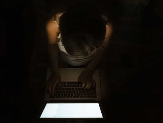 IA e pedocriminalità, l'allarme di Meter: vittime quasi quintuplicate in un anno 1