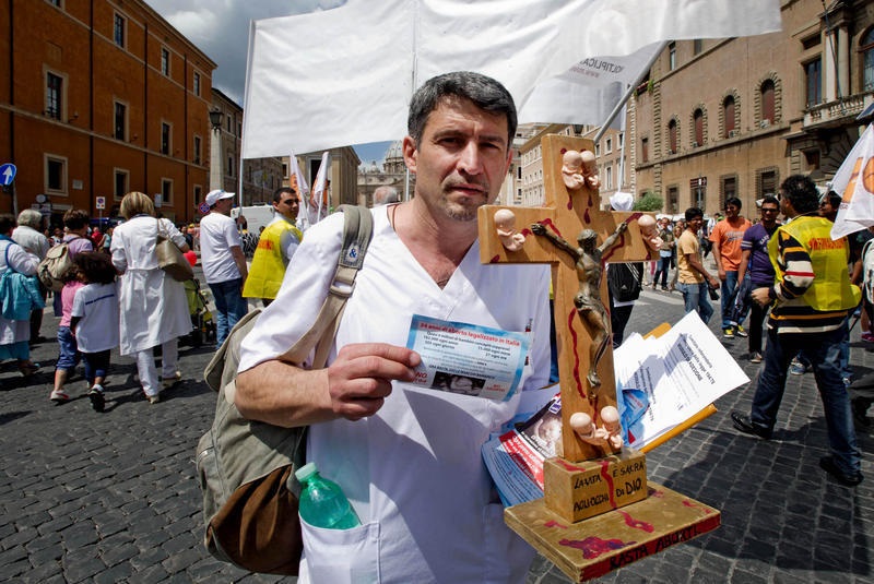 Aborto – Perché la preghiera per la vita fa tanta paura? 1