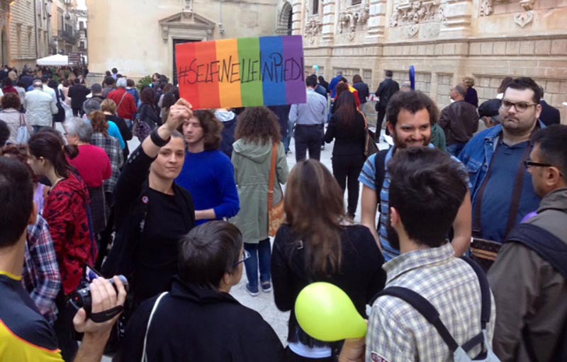 Lecce, contromanifestazione alle Sentinelle in piedi 1