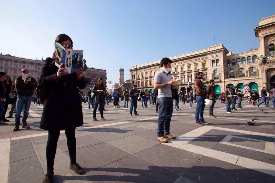 Milano_convegno_negato_sentinelle-in-piedi