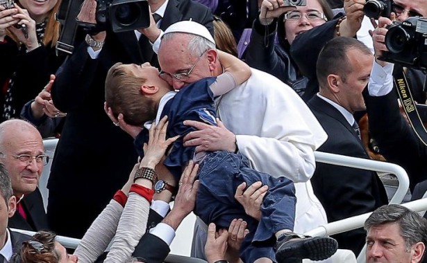 Papa Francesco in difesa della vita dal concepimento alla fine naturale 1