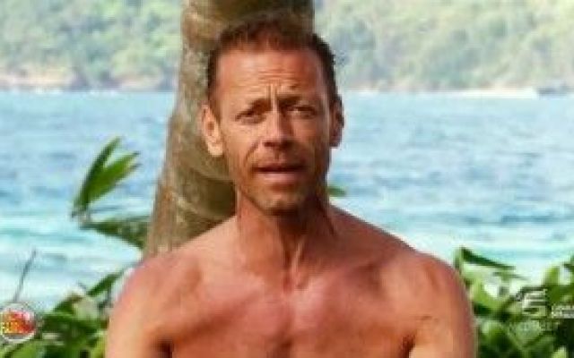 Educazione sessuale a scuola col maestro Rocco Siffredi 1