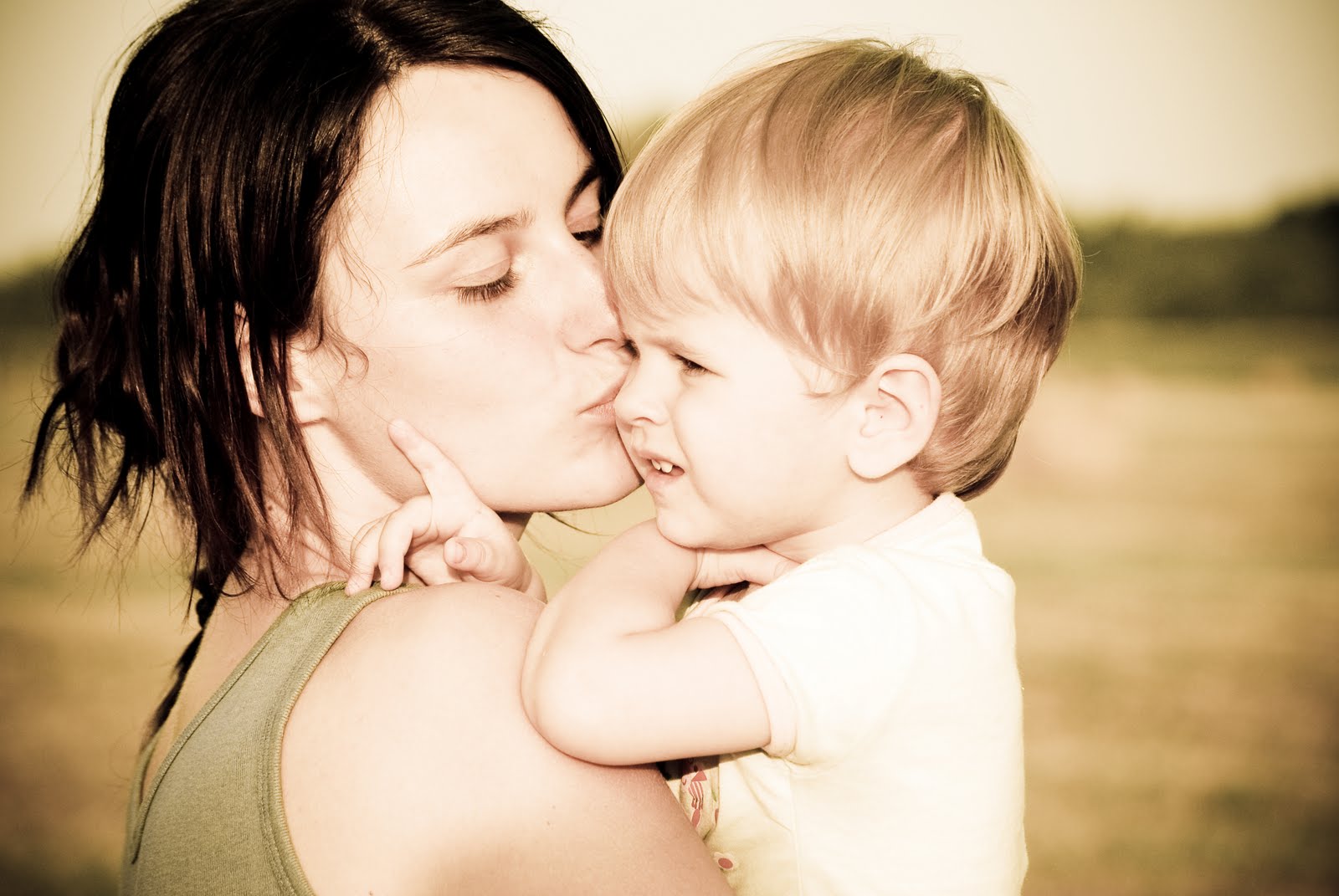 Il sacrificio della madre, la salvezza del figlio 1