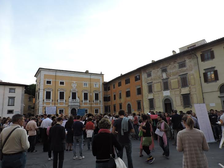 Sentinelle-in-piedi_Pisa_violenza_051014