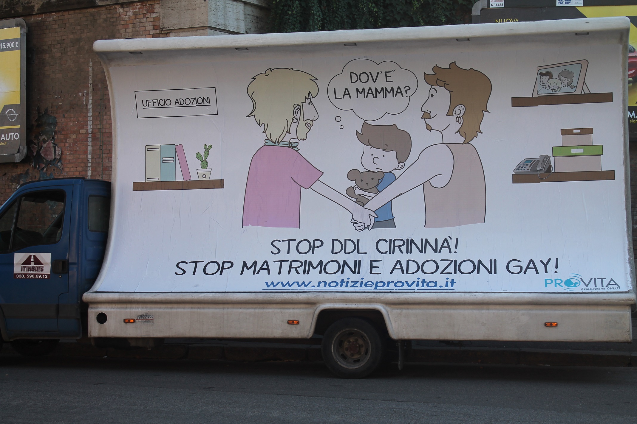 STOP matrimoni e adozioni gay – ProVita si mobilita 1