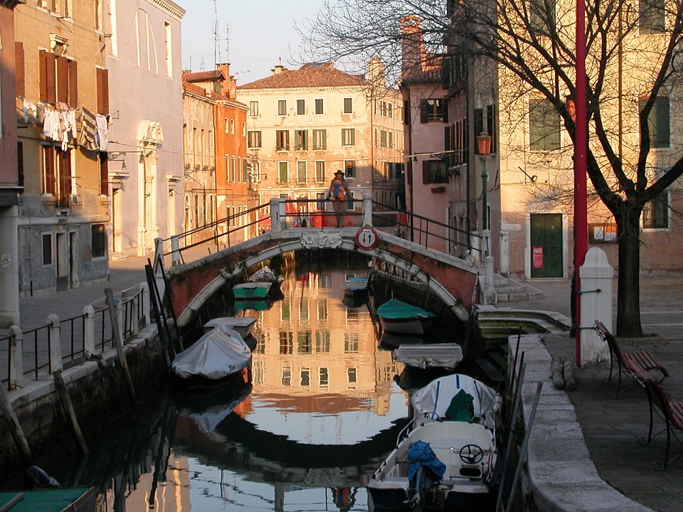 Gender a scuola – Il nuovo sindaco di Venezia dà una ripulita 1