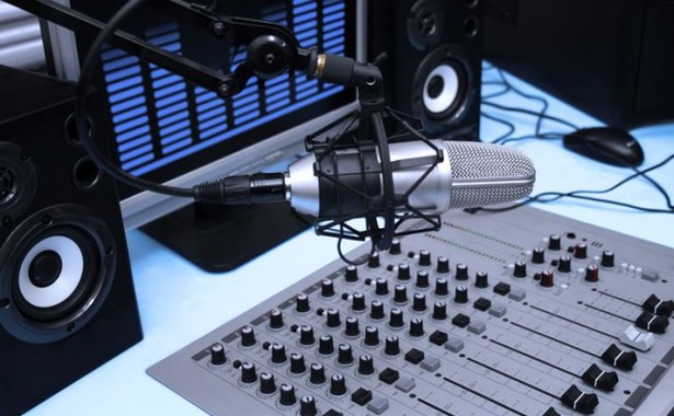 Vergognosa campagna radiofonica pro-profilattico 1