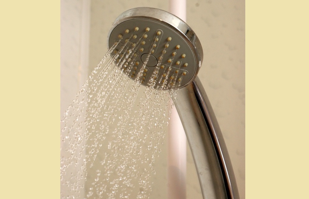 Gender neutral: sotto la doccia non funziona... 1