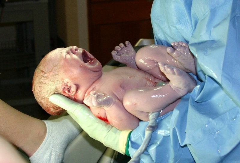 bambini_neonato_concepimento_vita_bambino_embrione-min