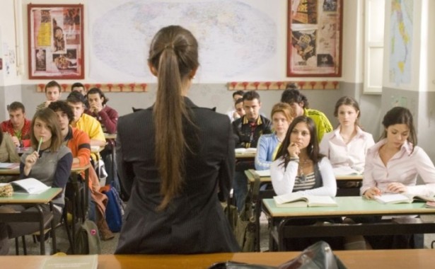 Ora la scuola pubblica educa ad essere gay correct 1