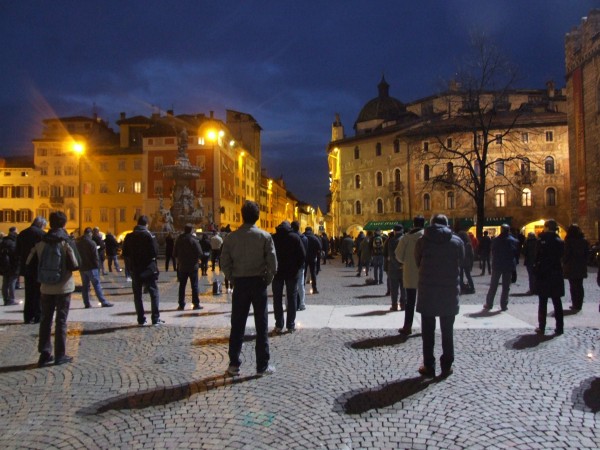 Trento – Sentinelle in Piedi e la decadenza delle associazioni gay locali 1