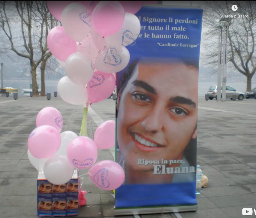 palloncini rosa in ricordo di Eluana Englaro